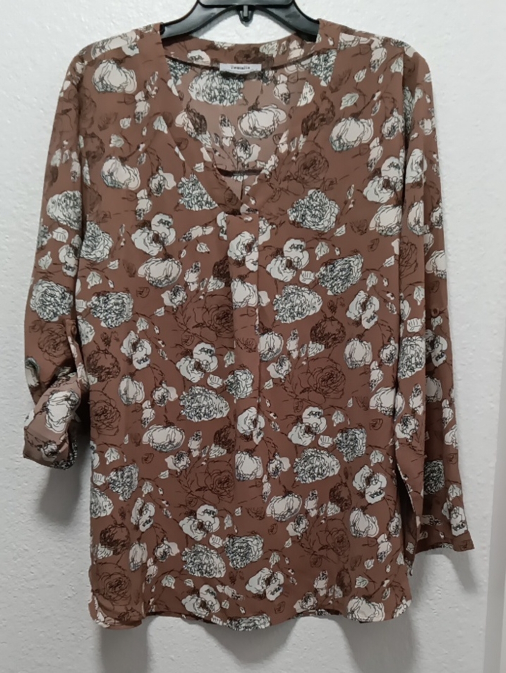 YoutaliaXL Women's Floral Print Brown Blouse